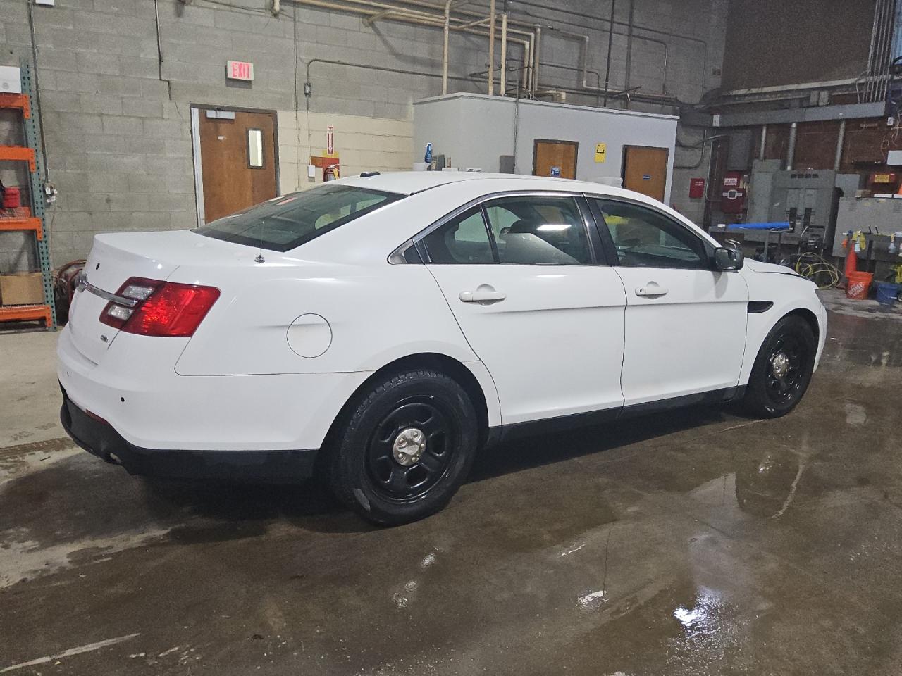 2016 Ford Taurus - Image 3