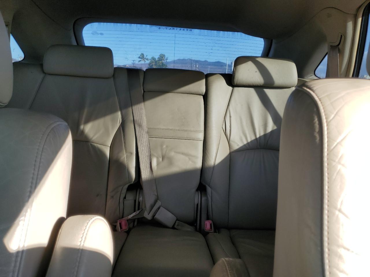 2004 Lexus RX - Image 10