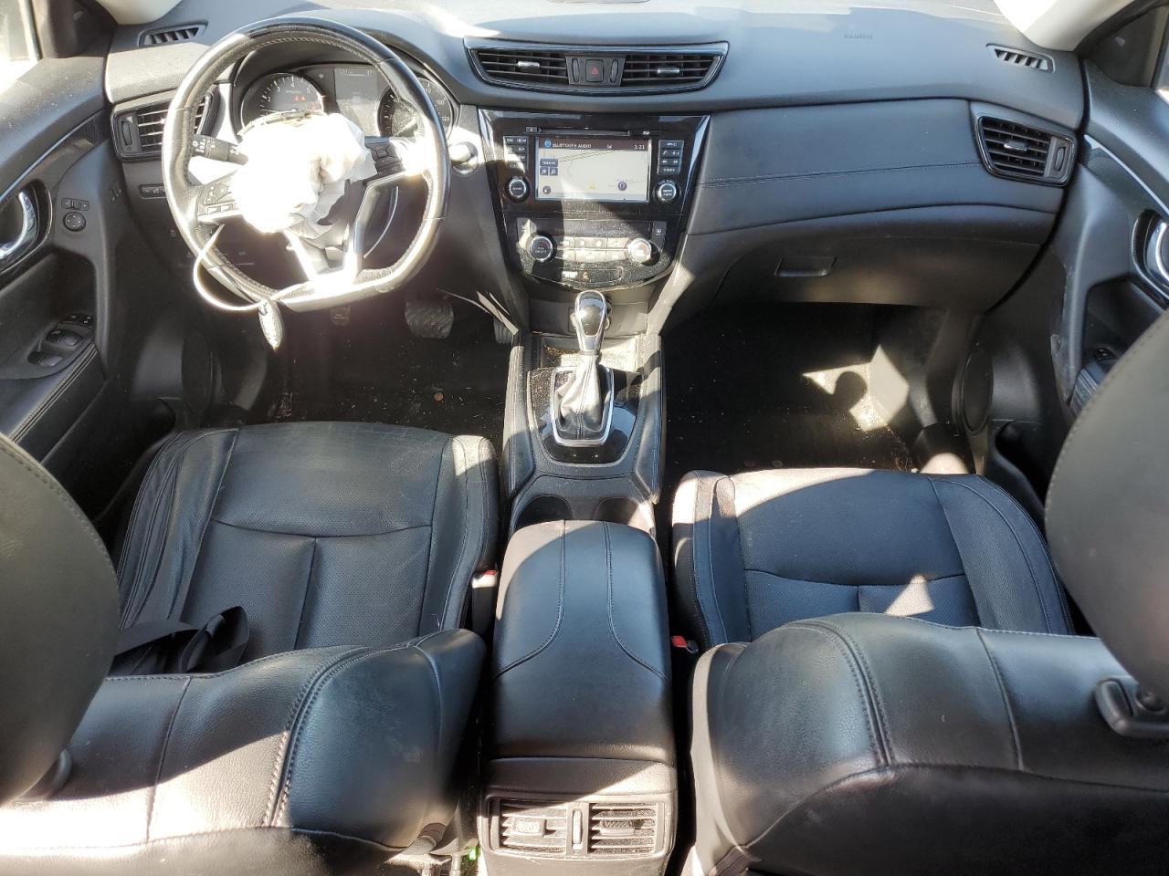 2017 Nissan Rogue - Image 8