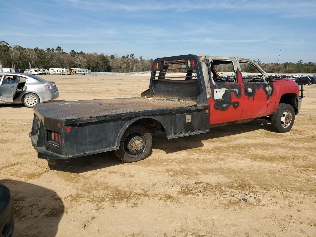 2013 Chevrolet Silverado - Image 3