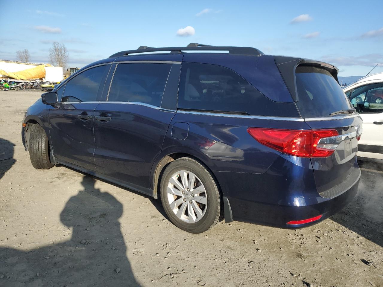 2018 Honda Odyssey - Image 2