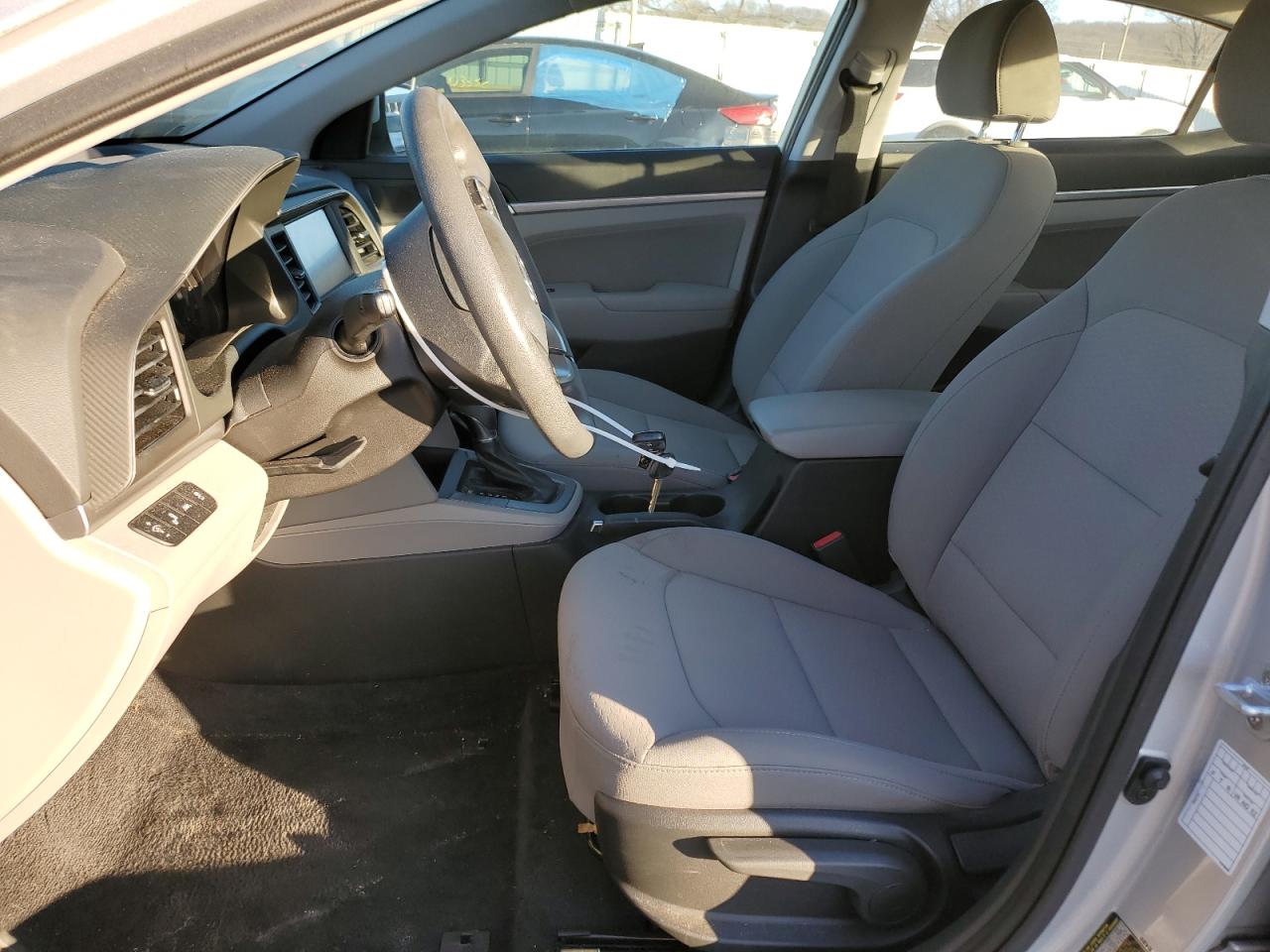 2019 Hyundai Elantra - Image 7