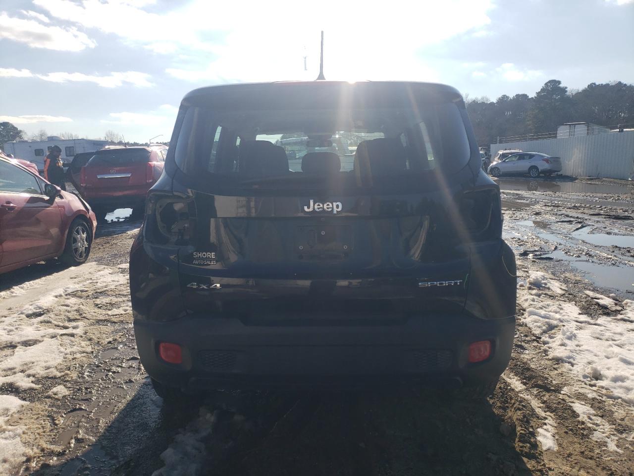 2015 Jeep Renegade - Image 6