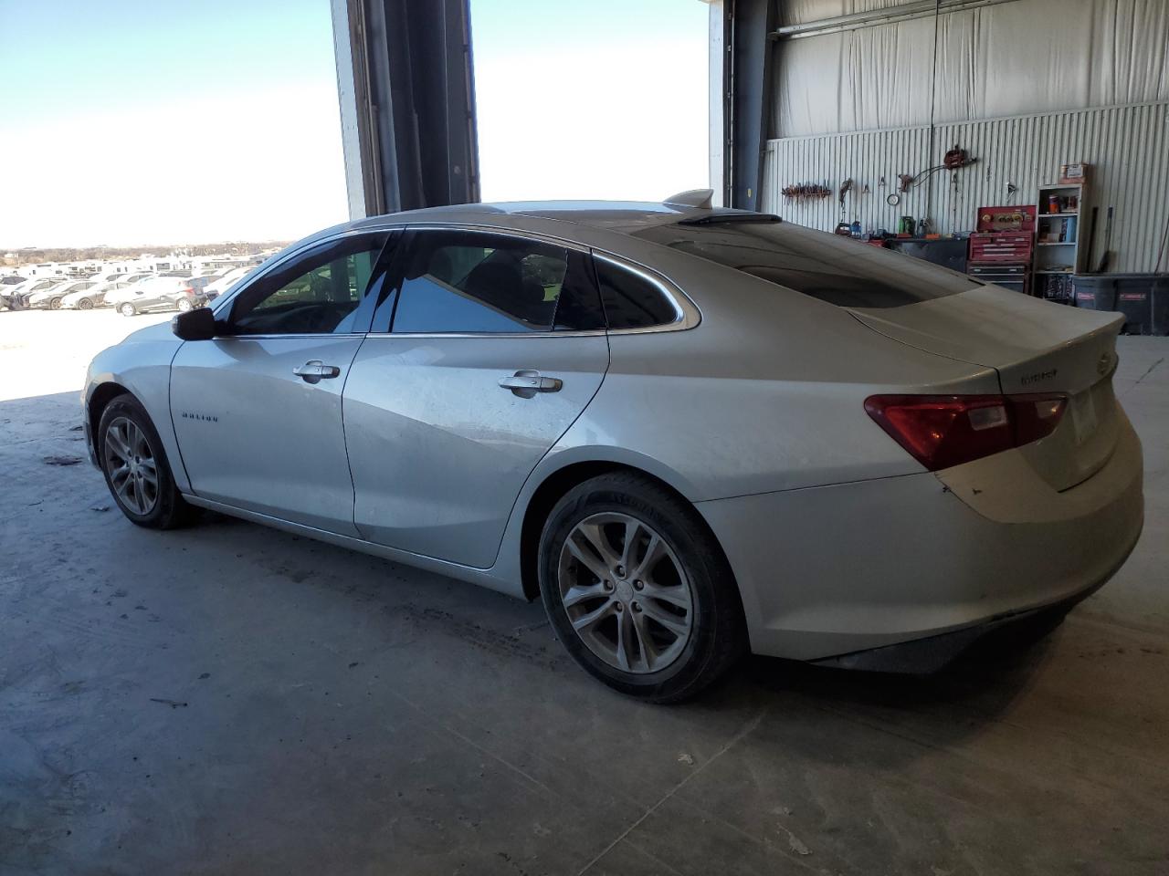 2018 Chevrolet Malibu - Image 2