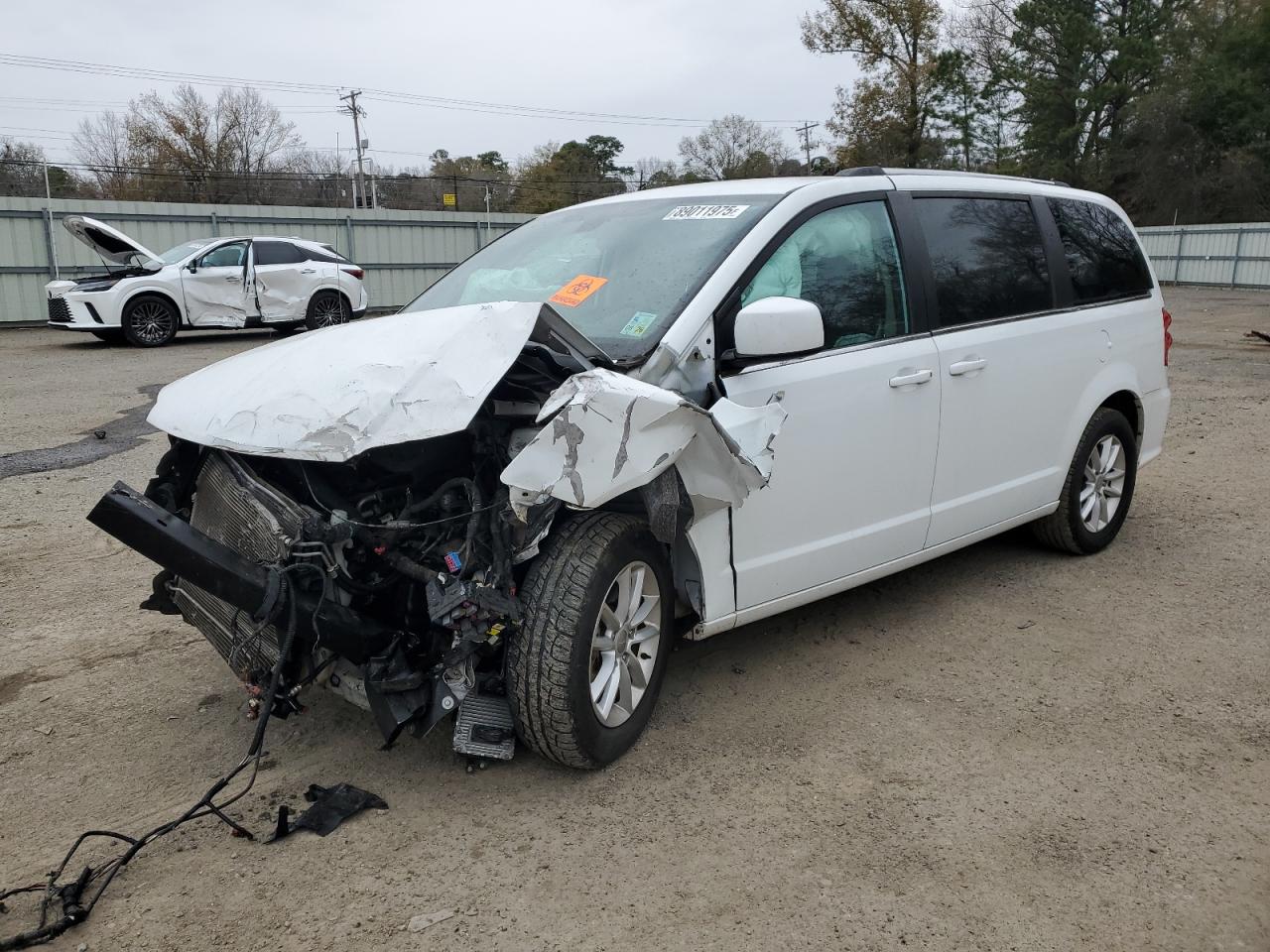2019 Dodge Caravan - Image 1