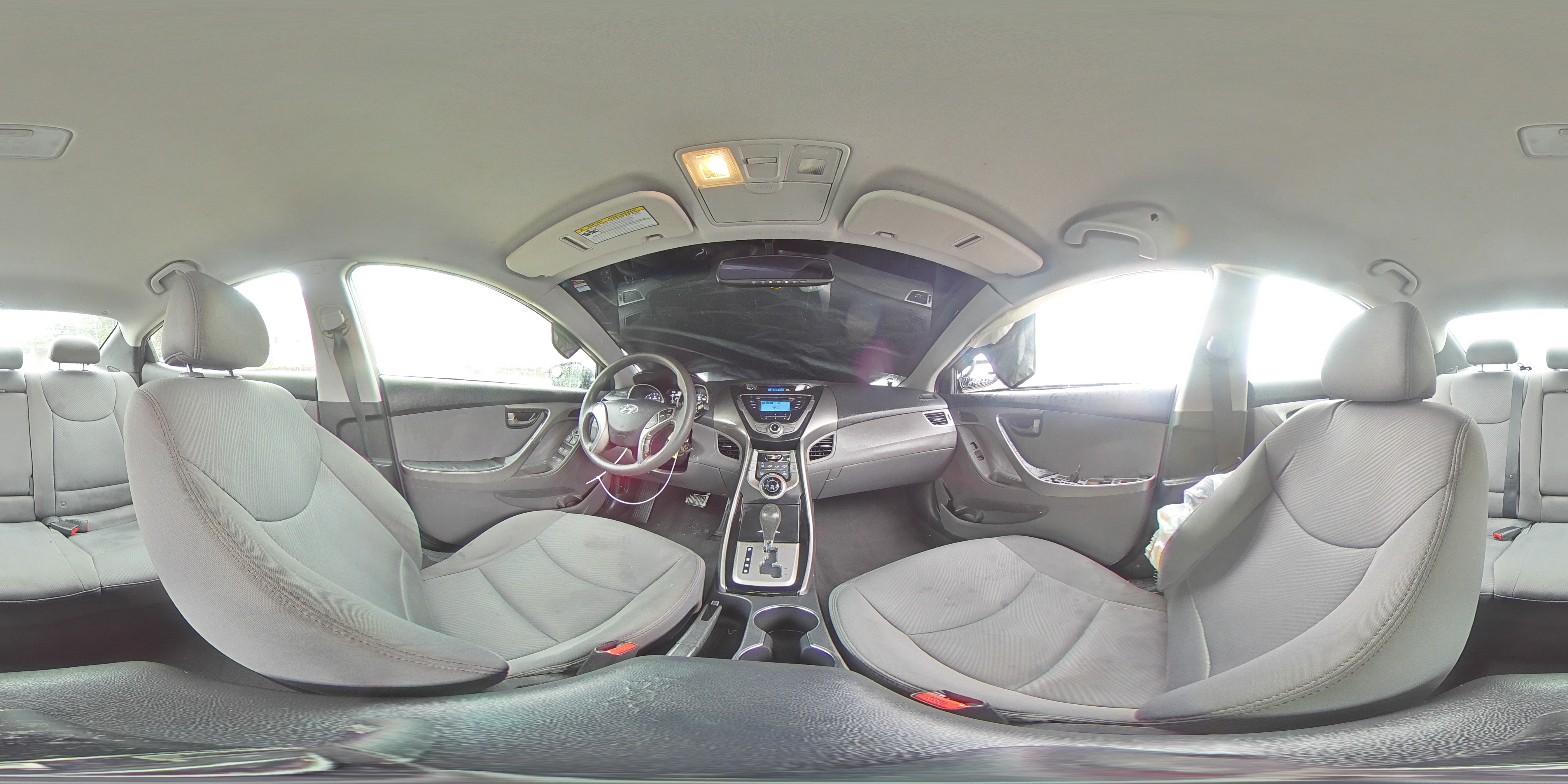 2013 Hyundai Elantra - Image 13