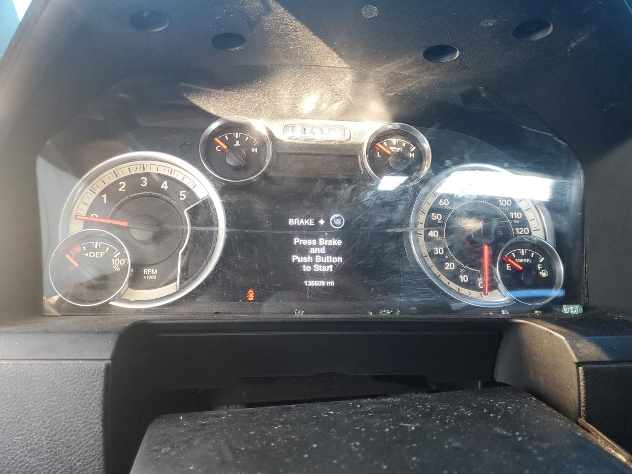 2016 RAM 2500 - Image 9