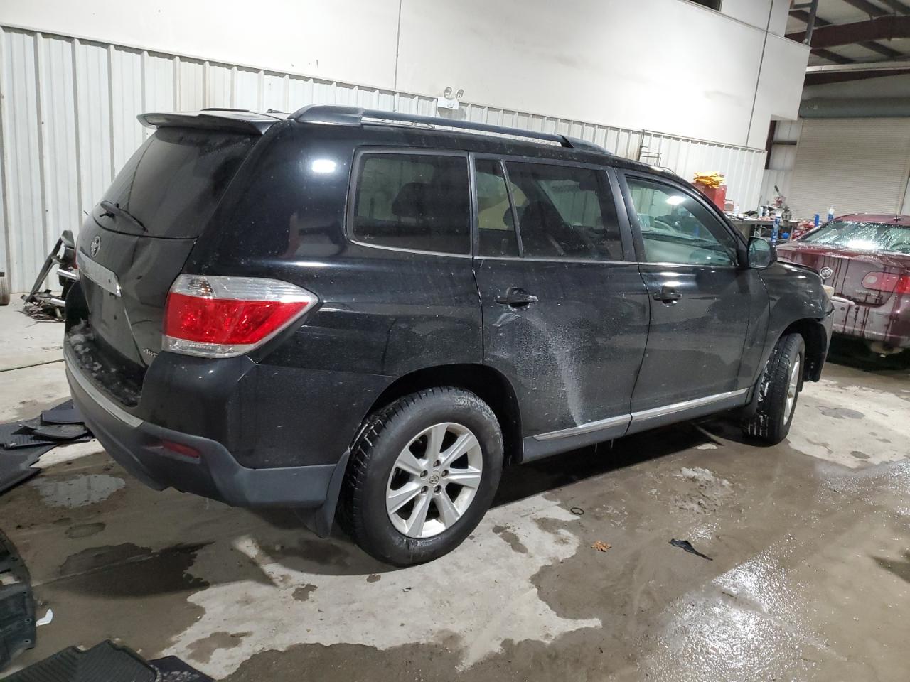 2011 Toyota Highlander - Image 3
