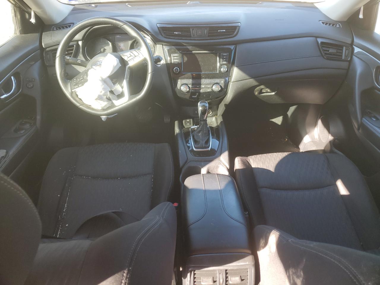 2020 Nissan Rogue - Image 8
