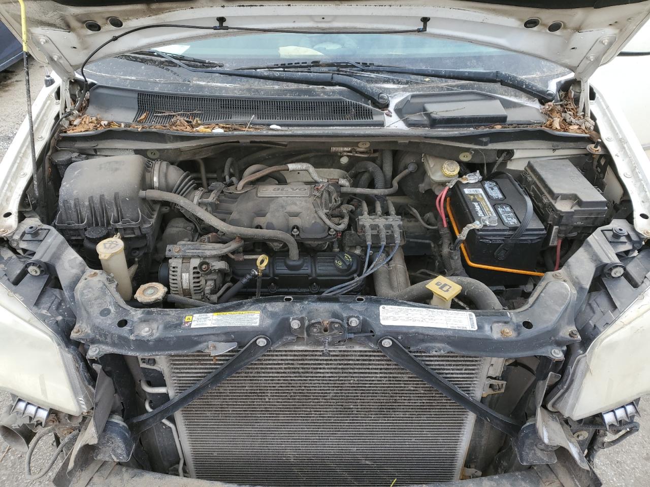 2010 Chrysler Town & Country - Image 12