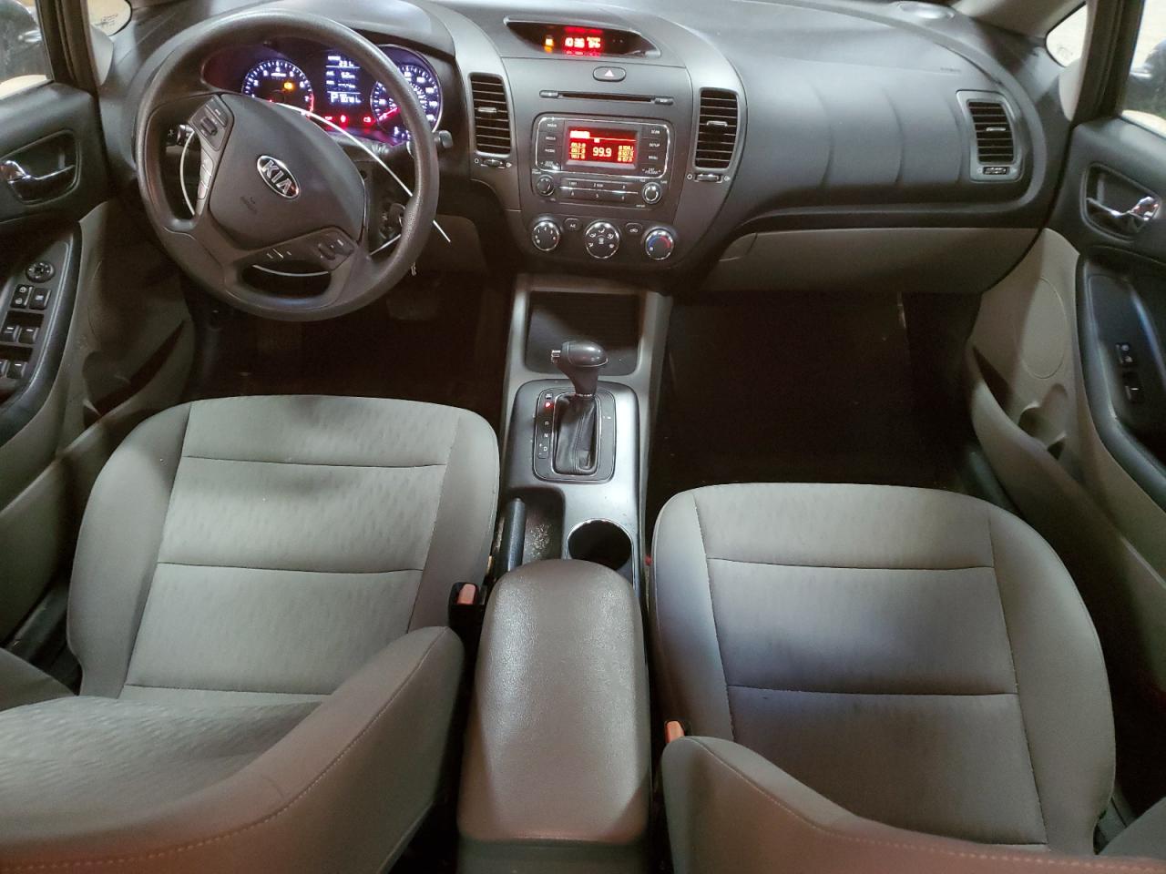 2015 Kia Forte - Image 8