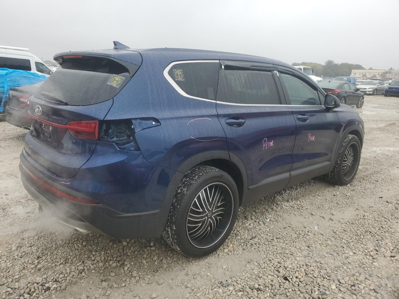 2021 Hyundai Santa Fe - Image 3