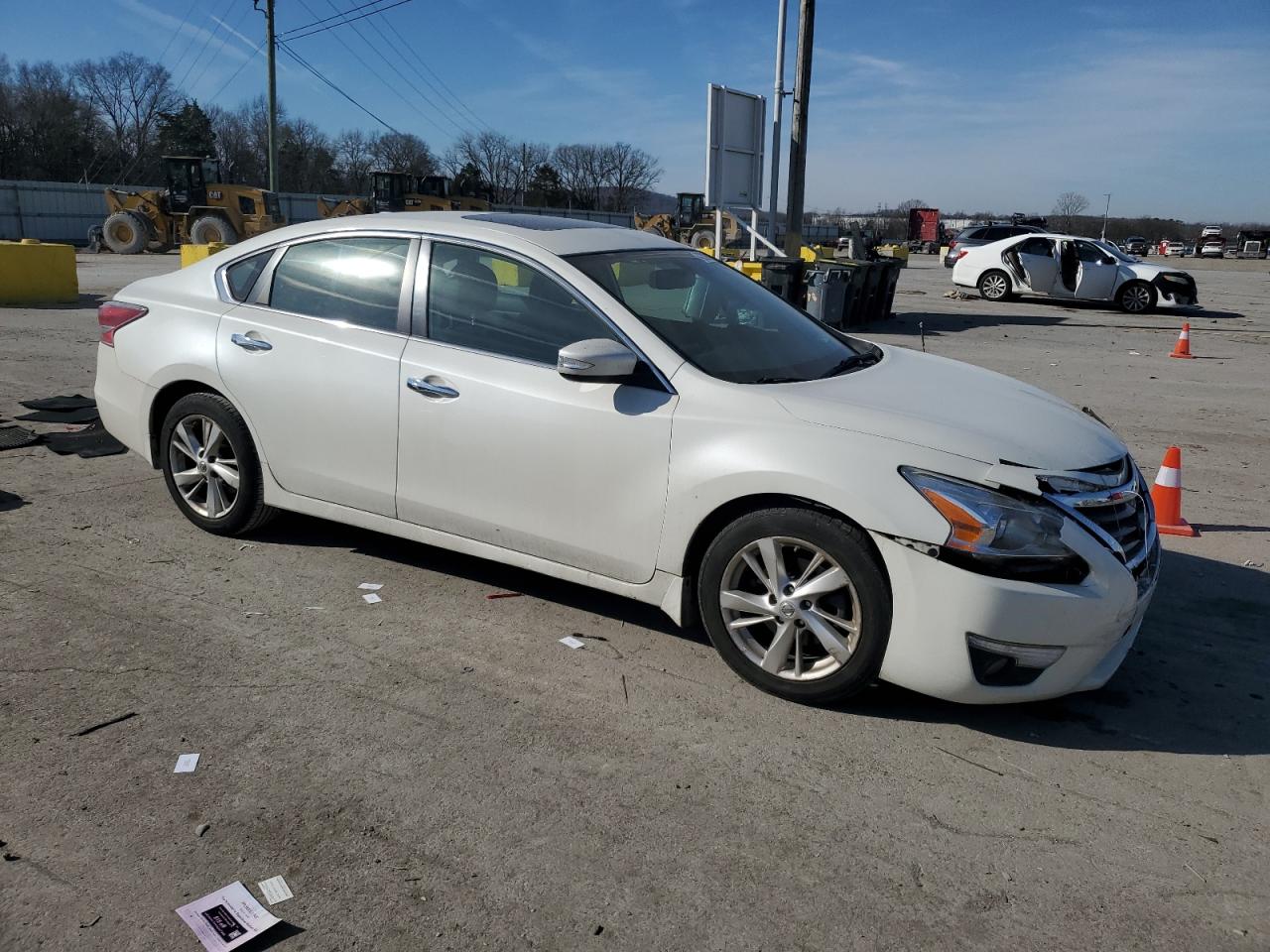 2015 Nissan Altima - Image 4