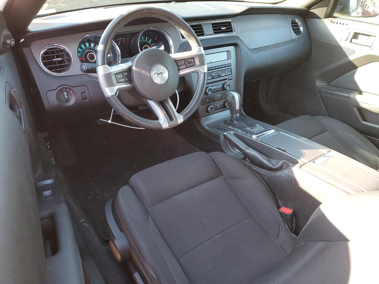 2013 Ford Mustang - Image 8