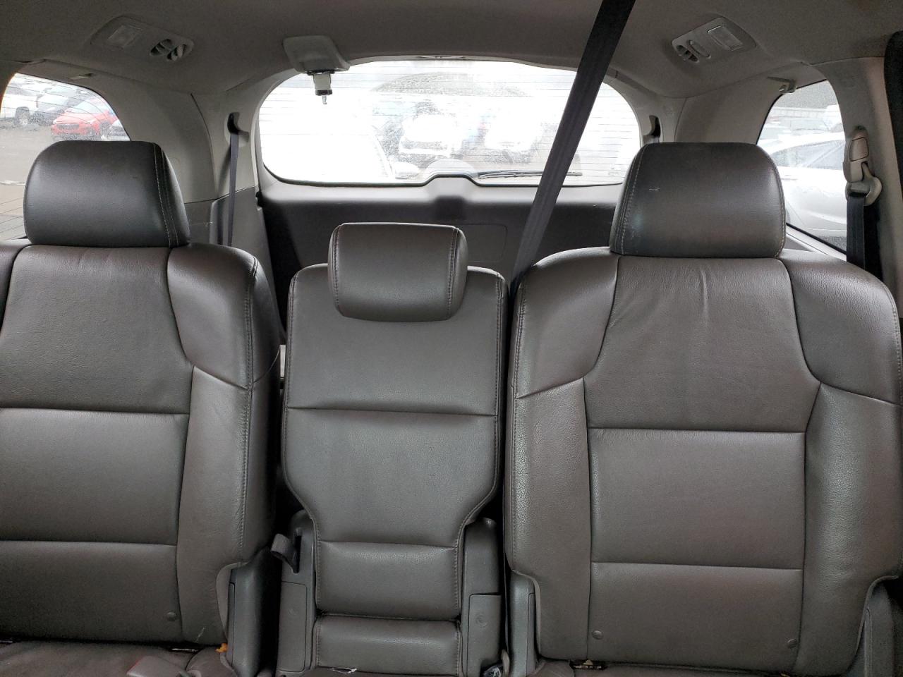 2014 Honda Odyssey - Image 10