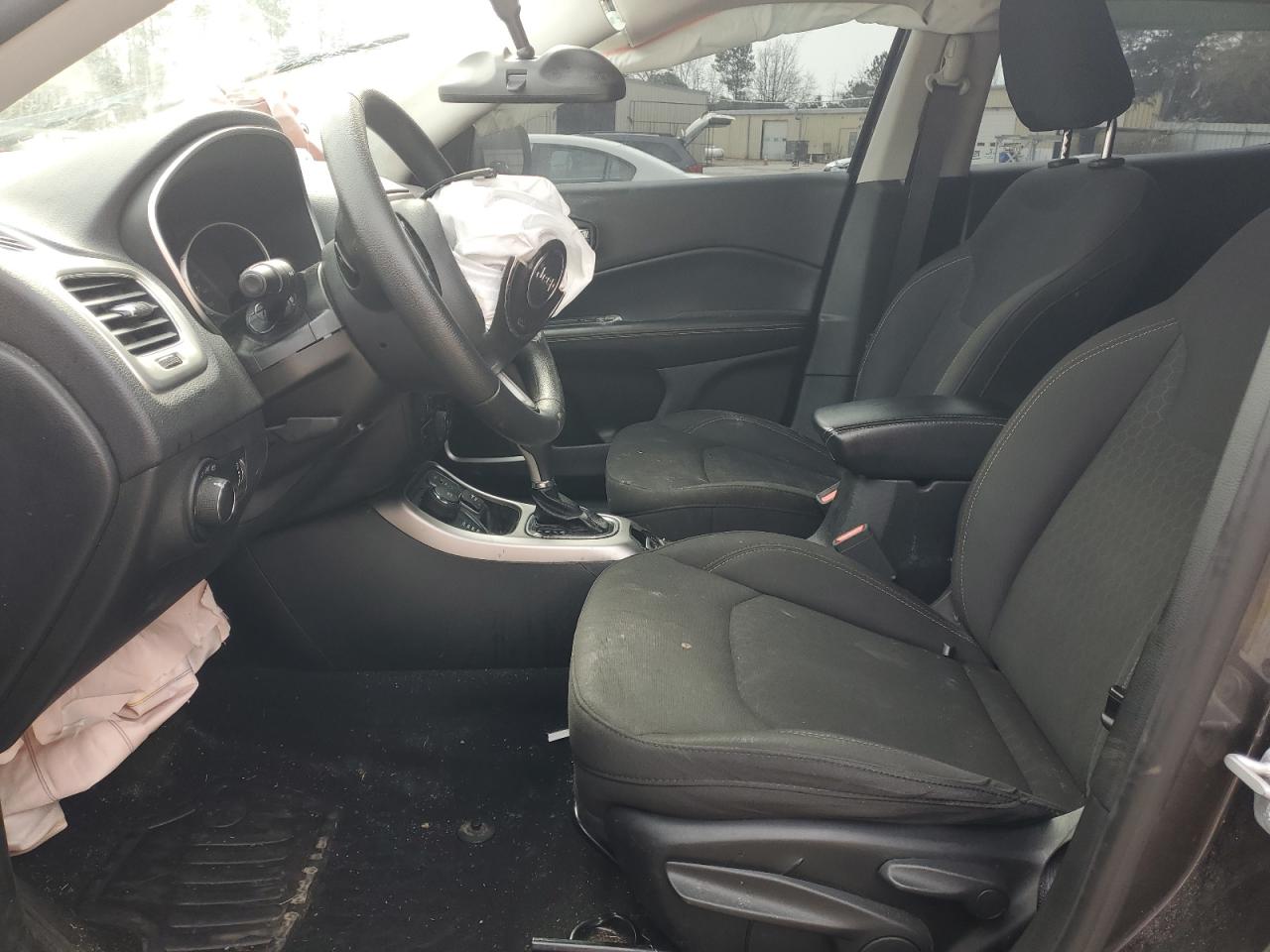2018 Jeep Compass - Image 7