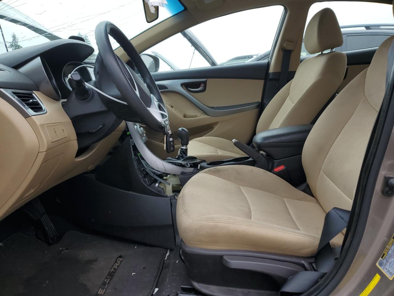 2012 Hyundai Elantra - Image 7