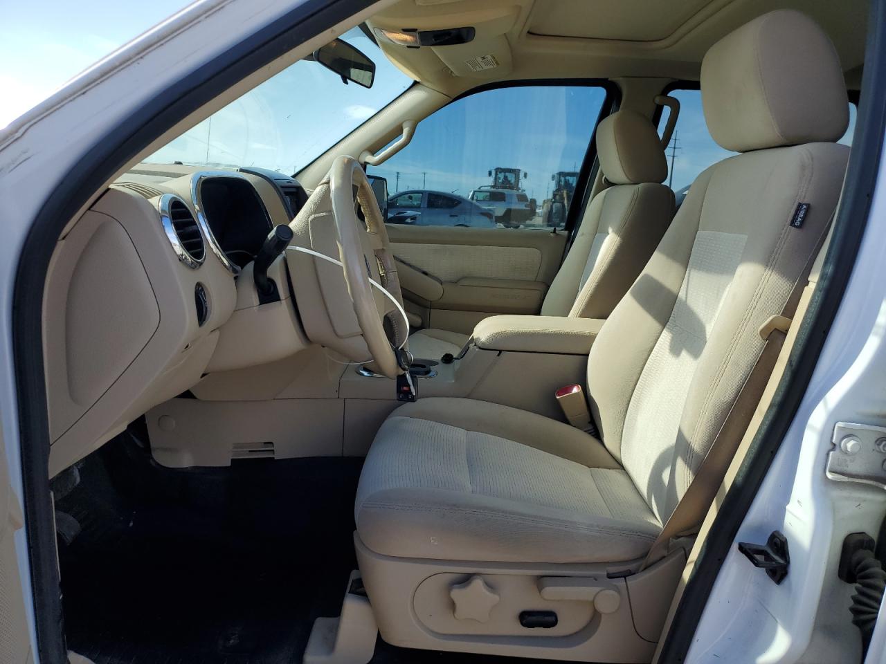 2007 Ford Explorer - Image 7