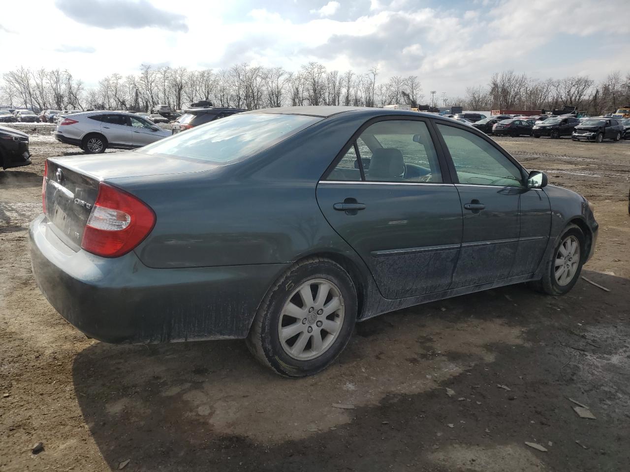 2004 Toyota Camry - Image 3