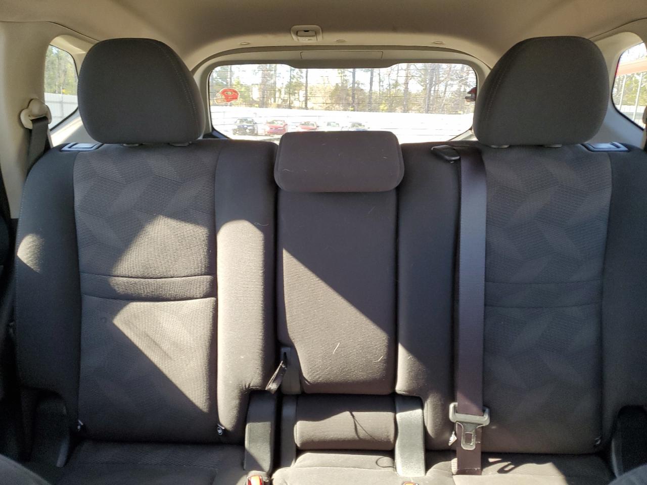 2016 Nissan Rogue - Image 10