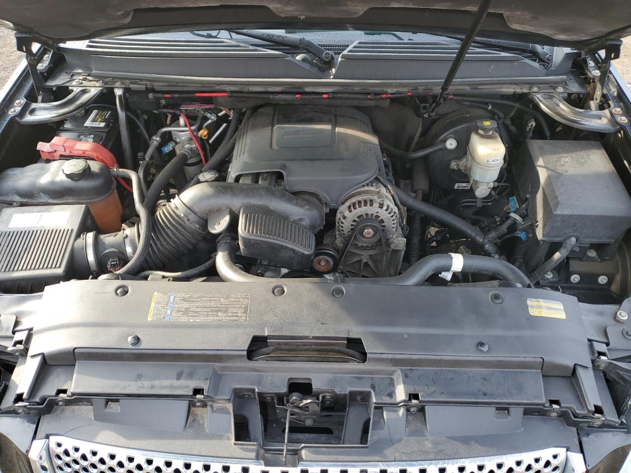 2008 GMC Yukon - Image 12