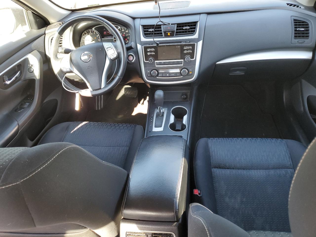 2016 Nissan Altima - Image 8