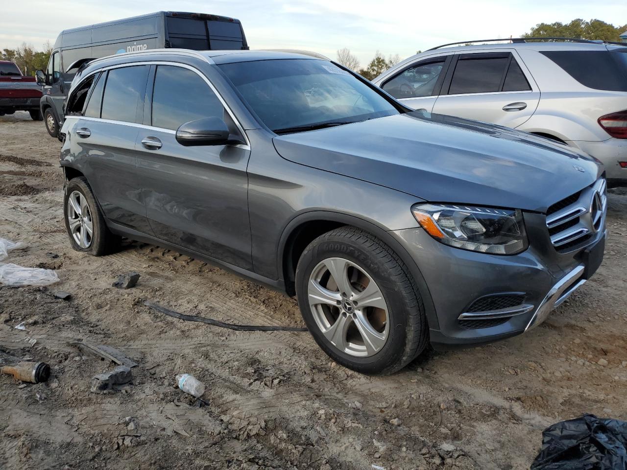 2017 Mercedes-Benz GLC - Image 4