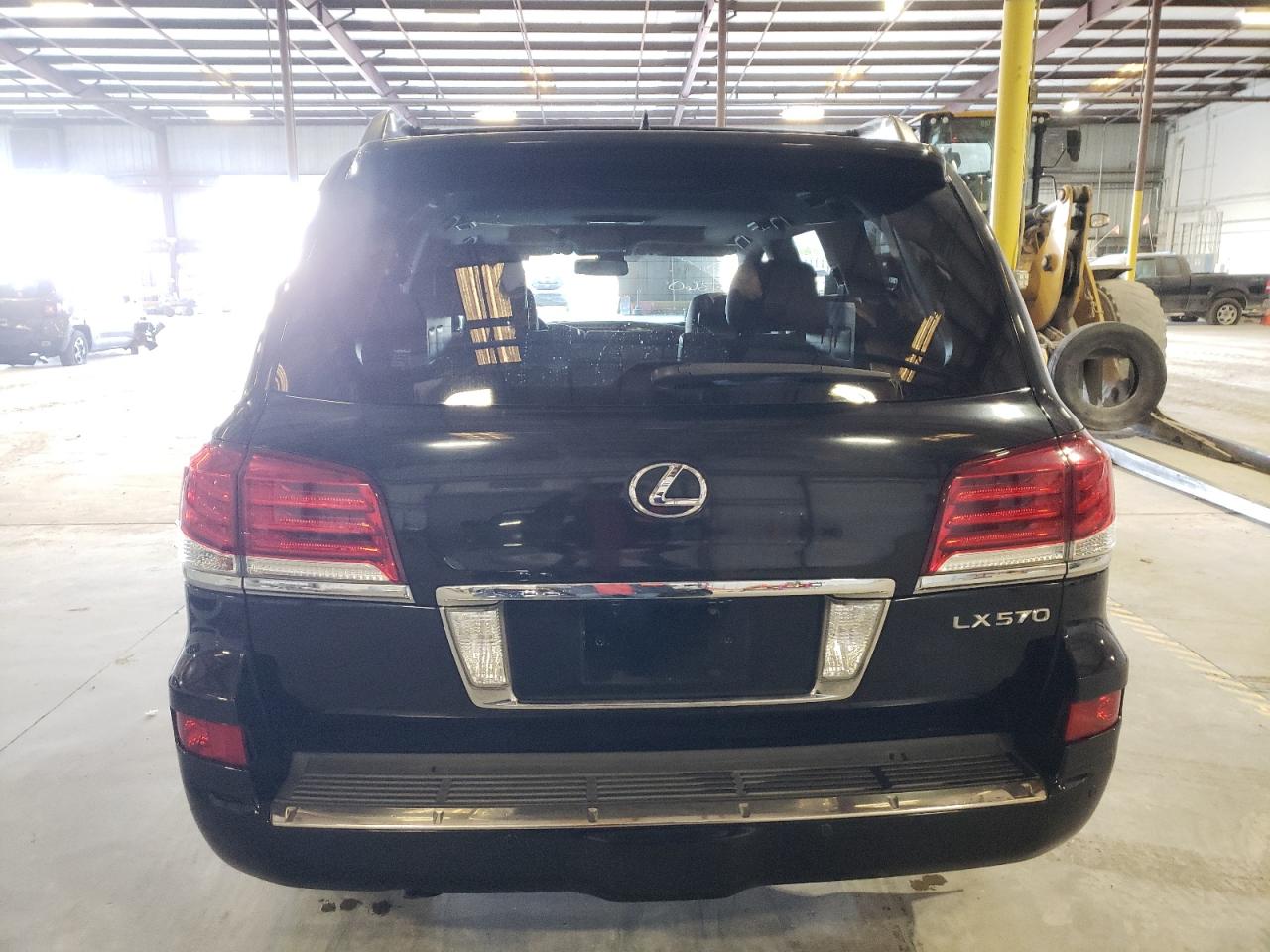 2015 Lexus LX - Image 6