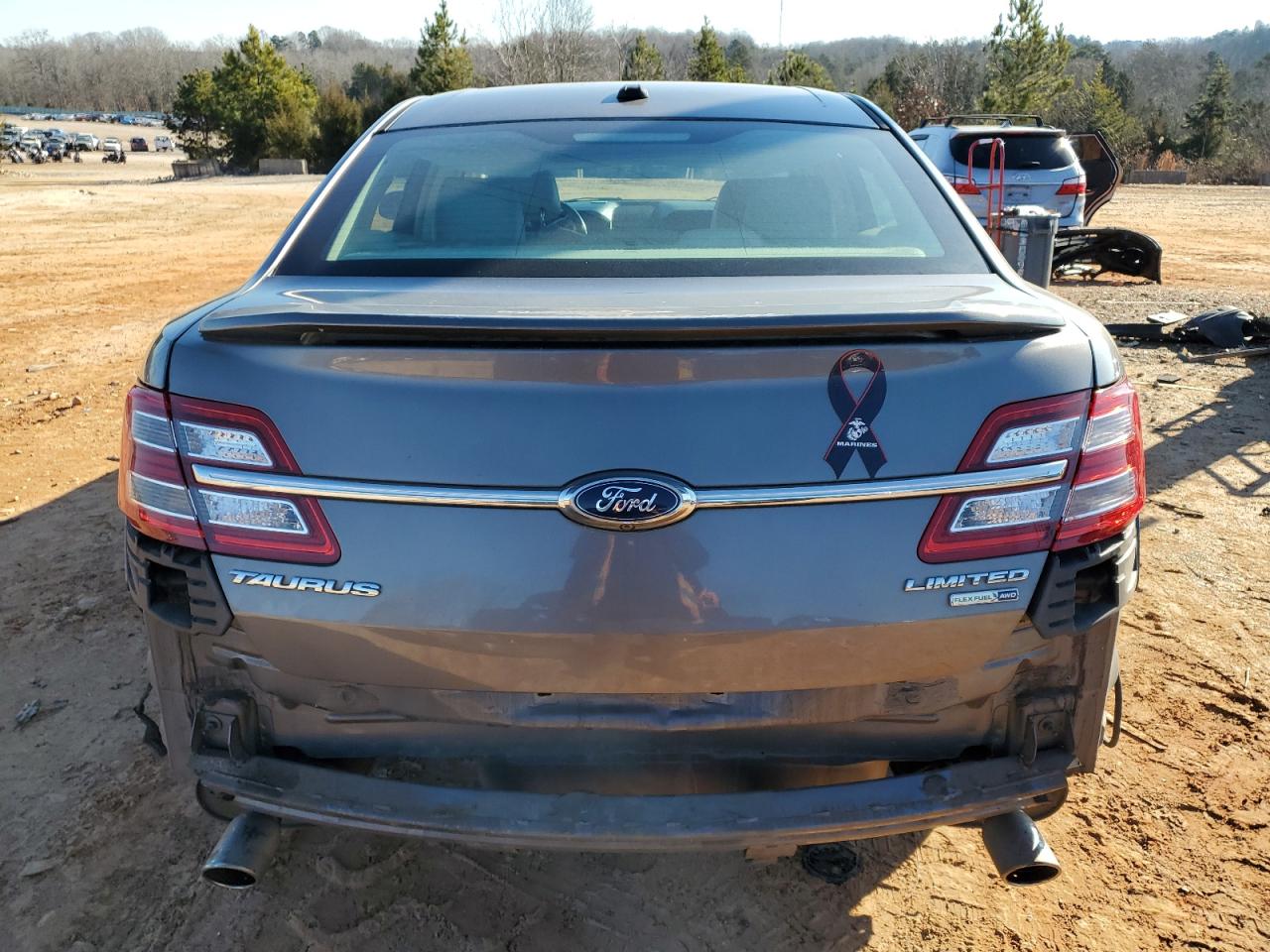 2013 Ford Taurus - Image 6