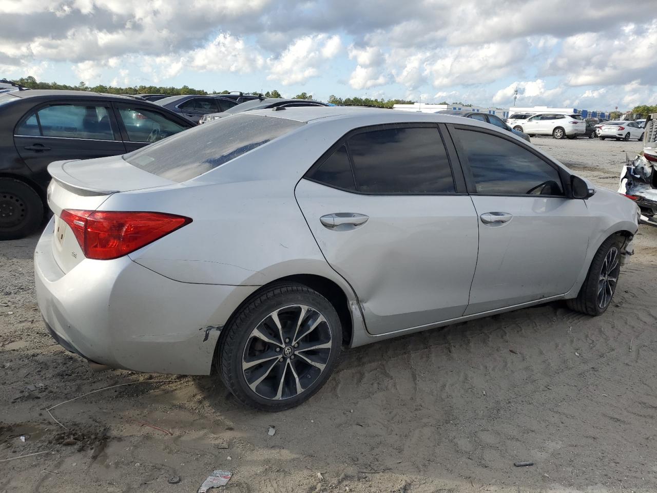 VIN 2T1BURHE4HC747734 2017 TOYOTA COROLLA no.3