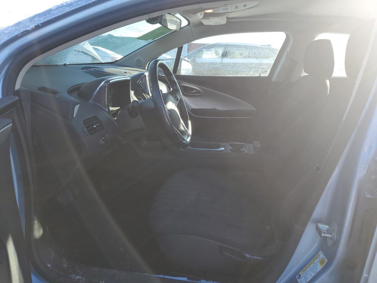 2015 Chevrolet Volt - Image 7