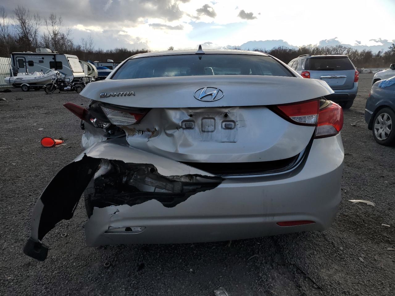 2012 Hyundai Elantra - Image 6