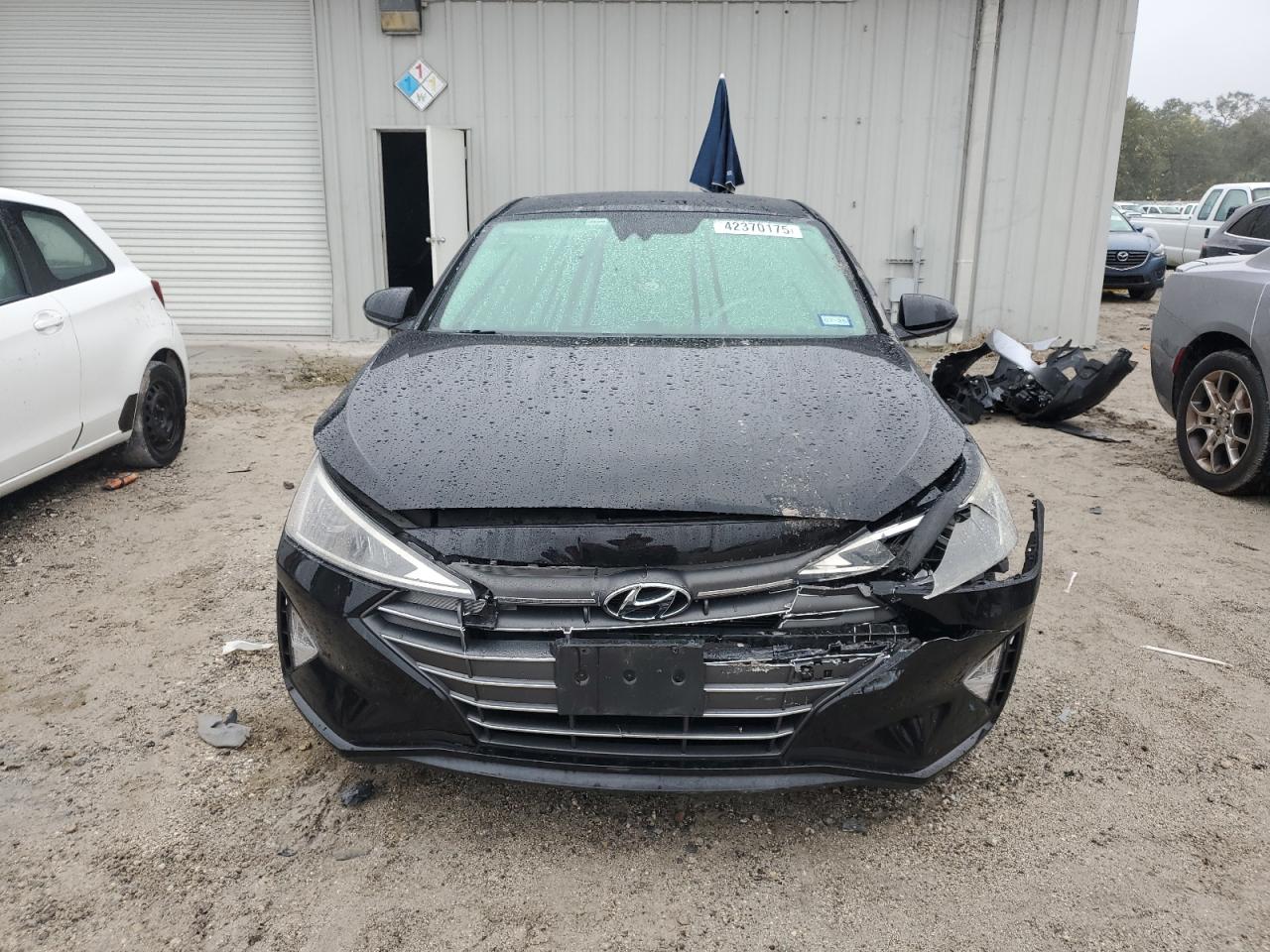 2019 Hyundai Elantra - Image 5