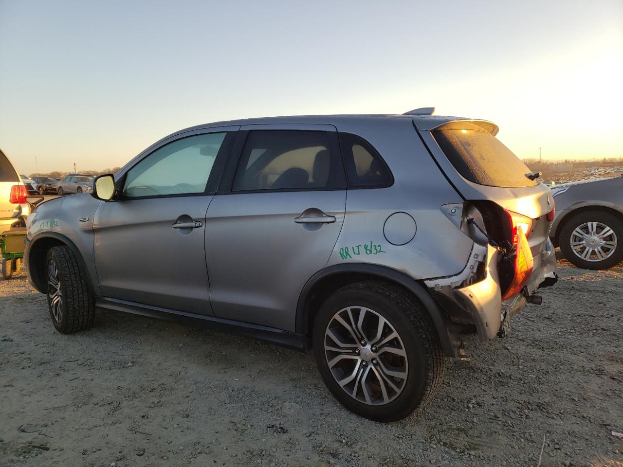 2017 Mitsubishi Outlander - Image 2