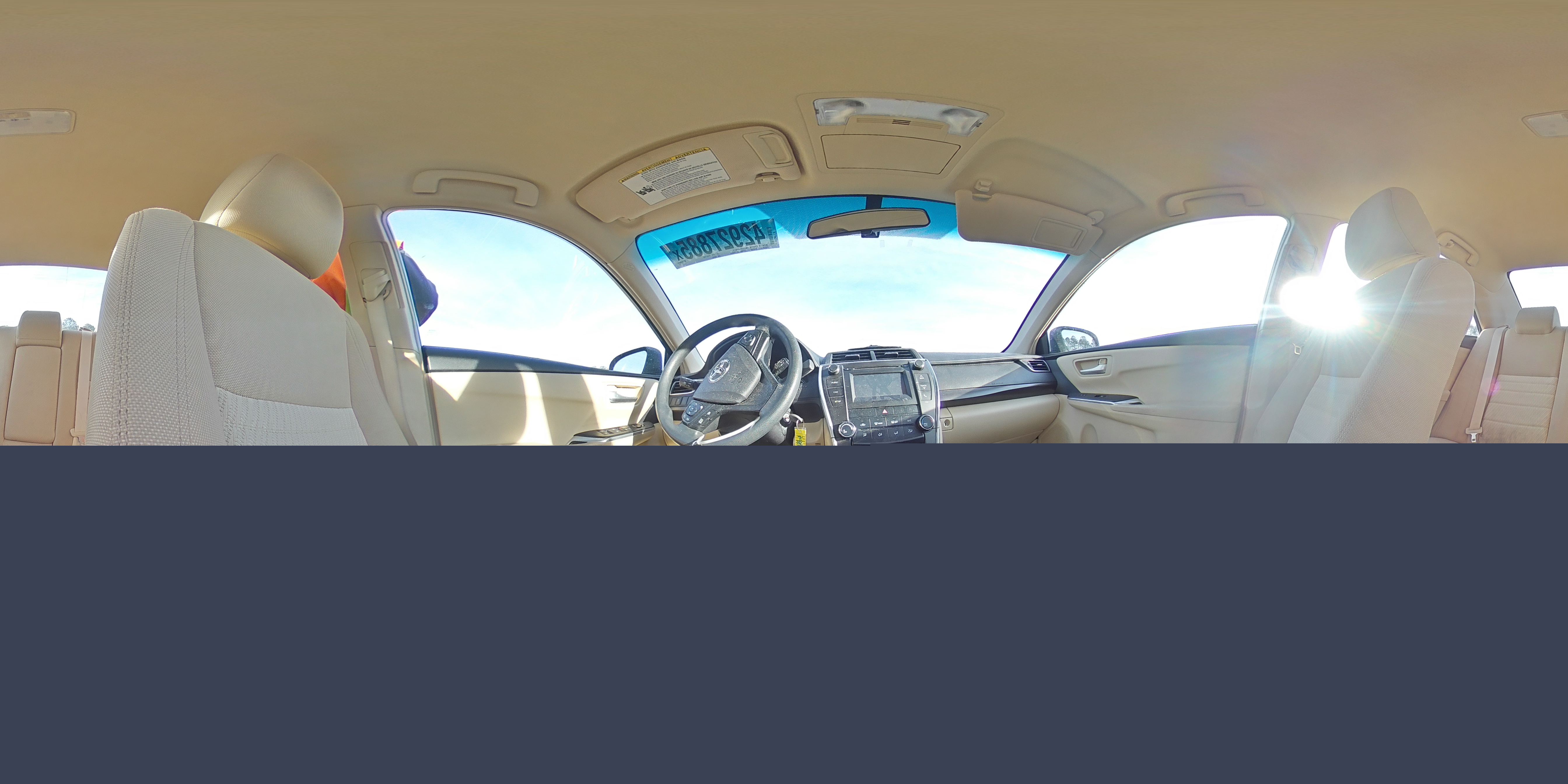2015 Toyota Camry - Image 13
