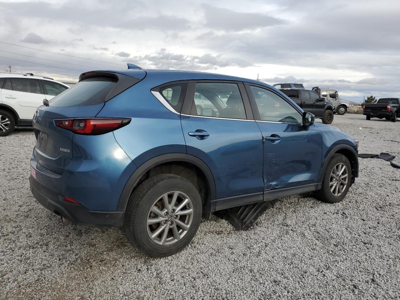 2022 Mazda CX-5 - Image 3