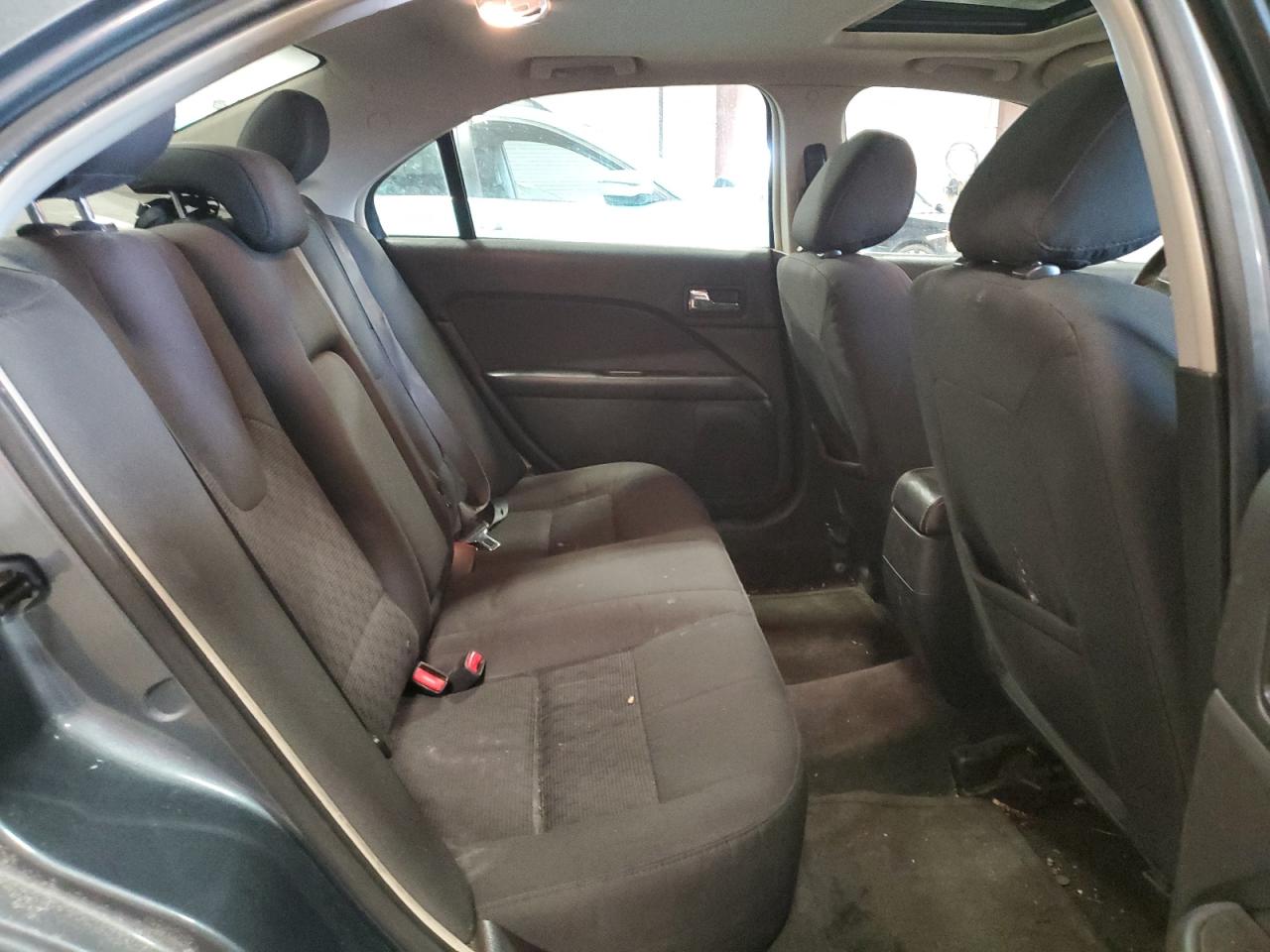 2012 Ford Fusion - Image 10
