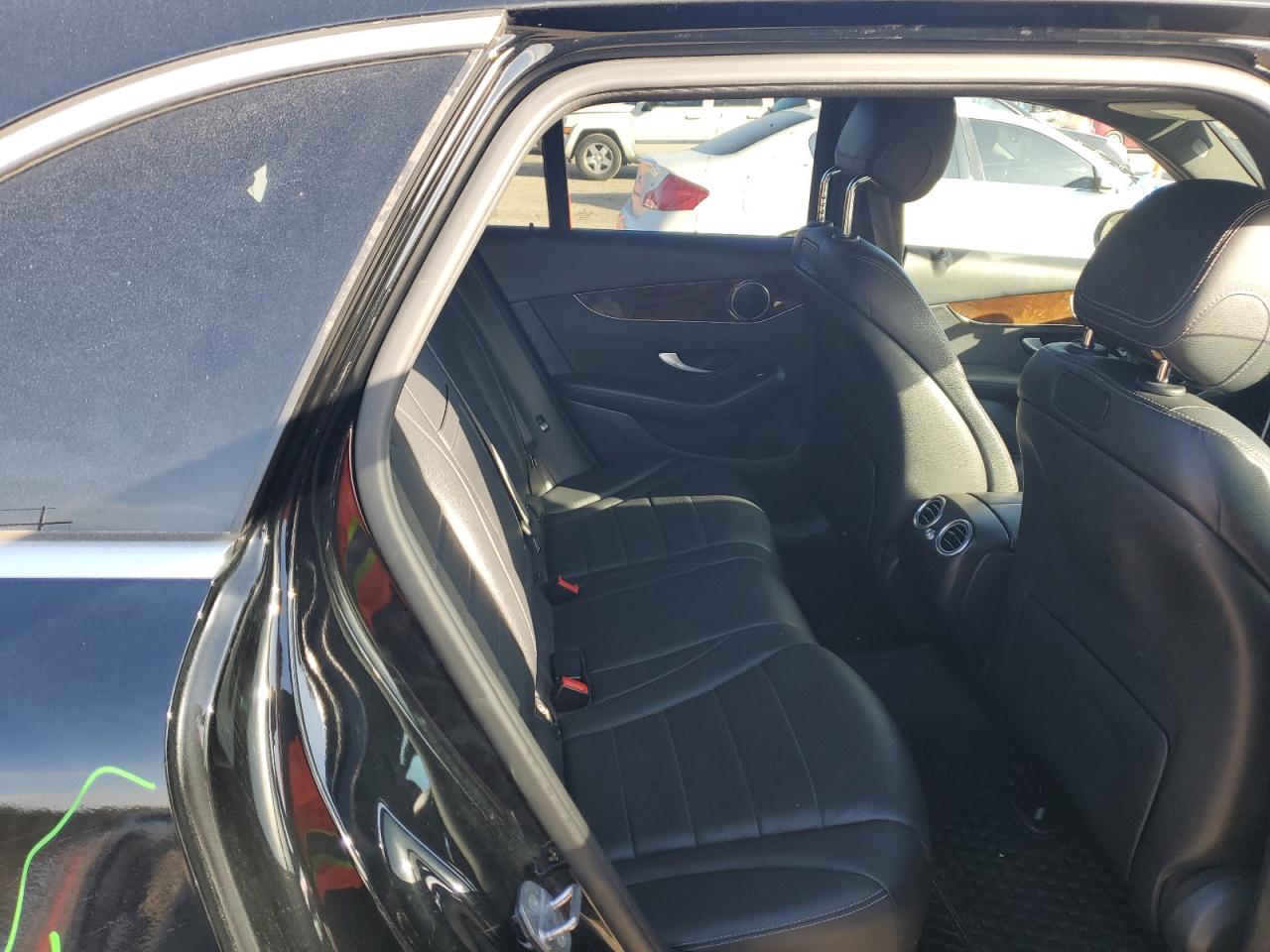 2018 Mercedes-Benz GLC - Image 11