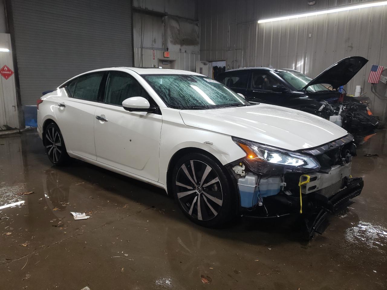 2020 Nissan Altima - Image 4
