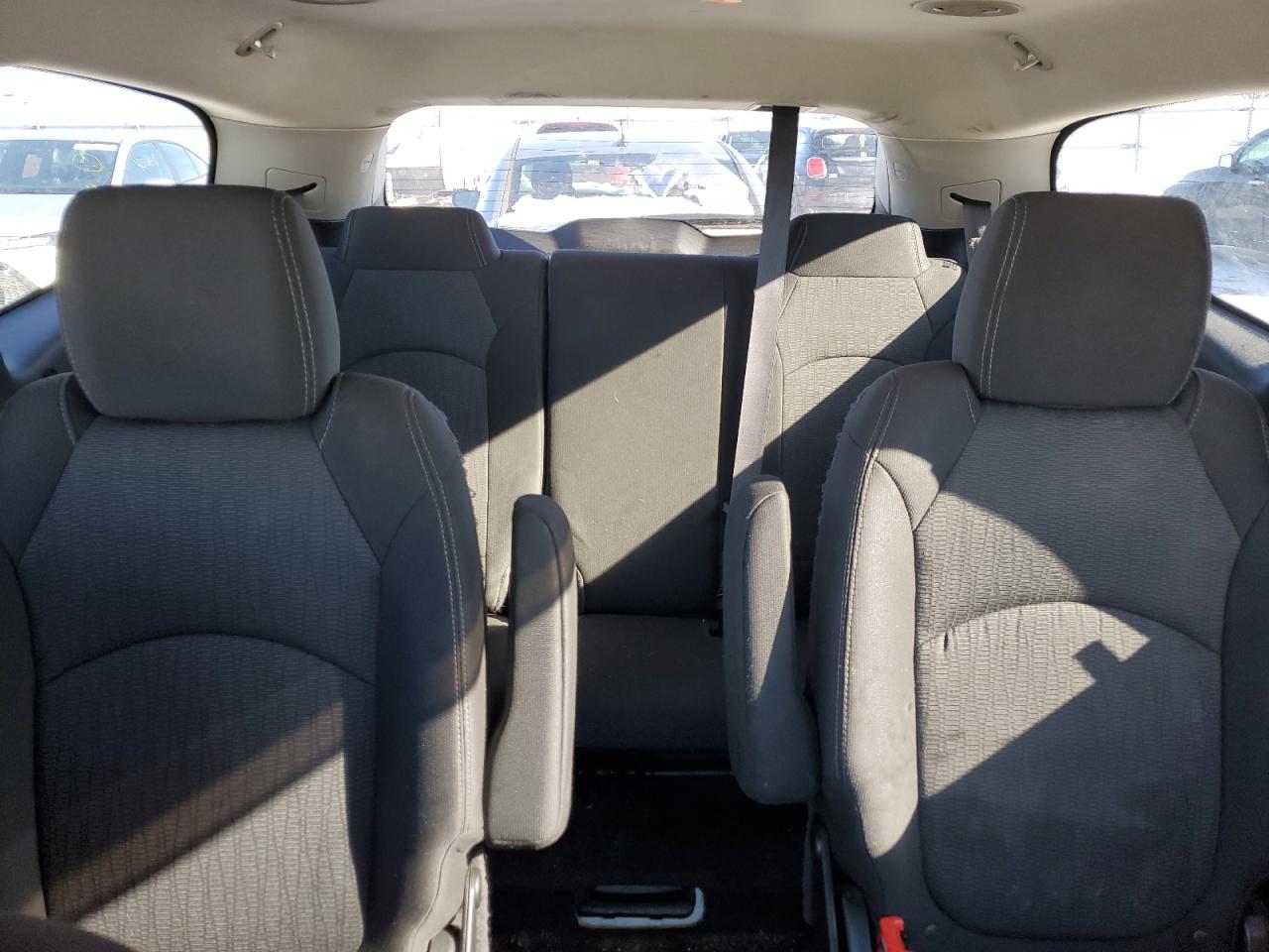 2015 Chevrolet Traverse - Image 10