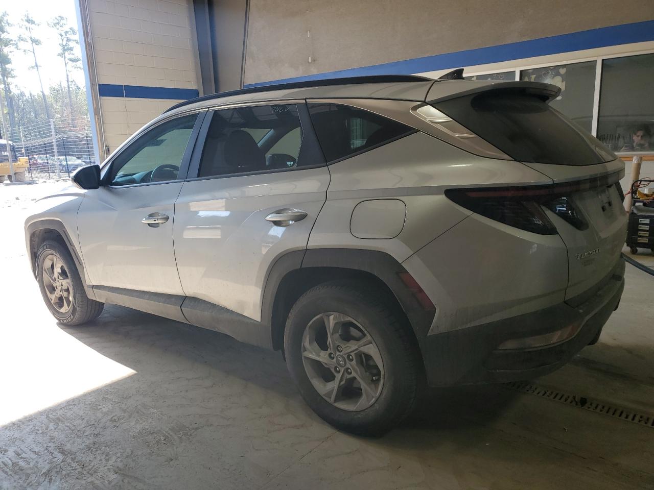 2022 Hyundai Tucson - Image 2
