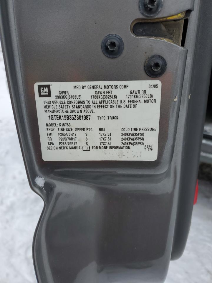 2005 GMC Sierra - Image 12