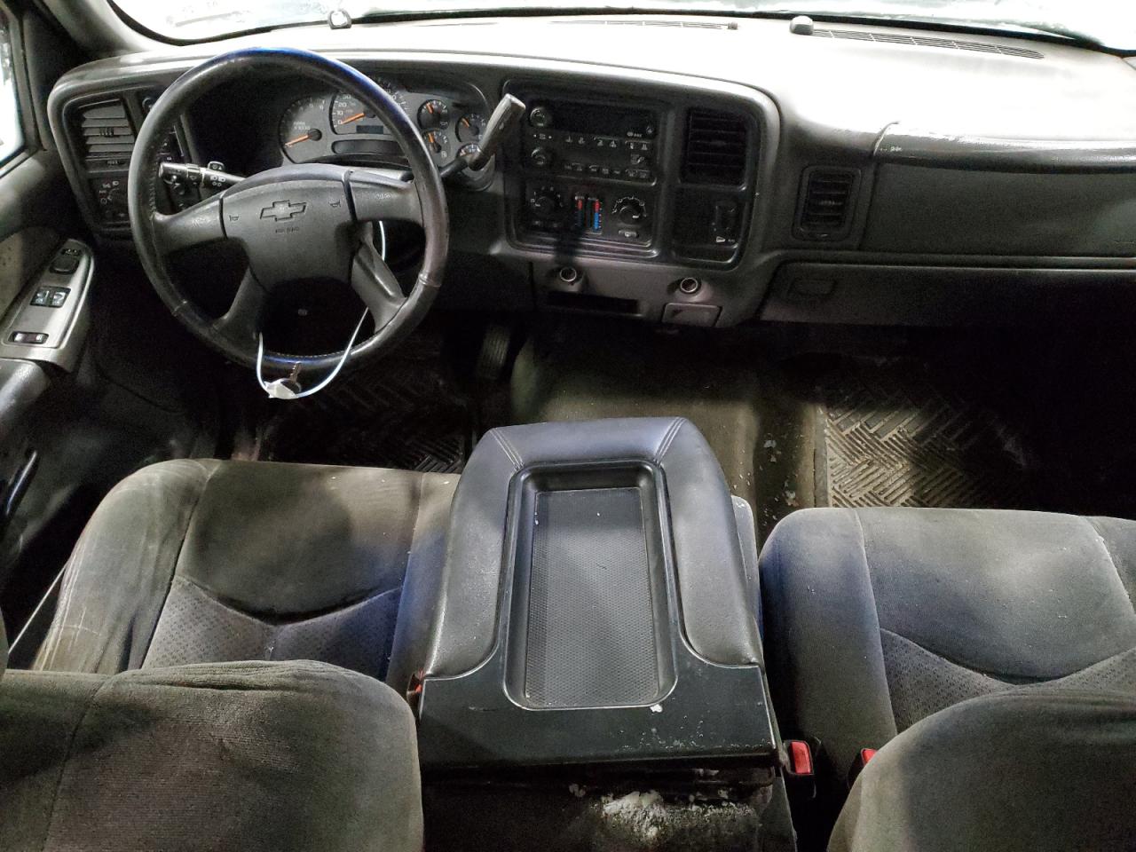 2003 Chevrolet Silverado - Image 8