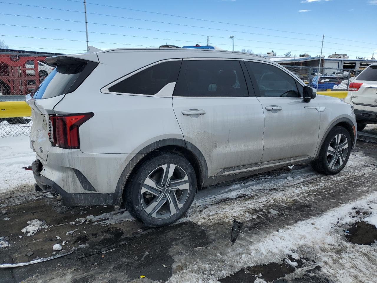 2023 Kia Sorento - Image 3