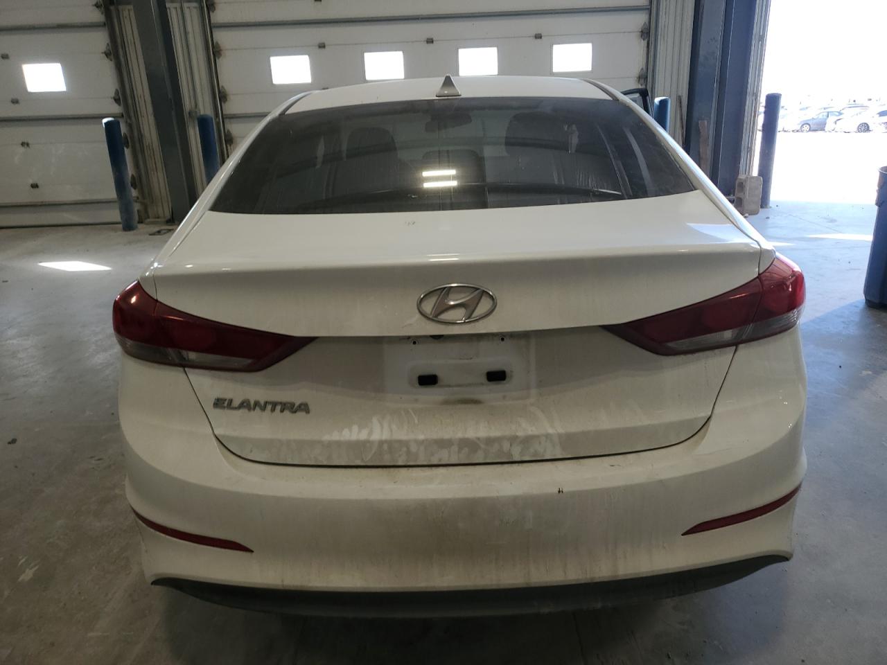 2018 Hyundai Elantra - Image 6