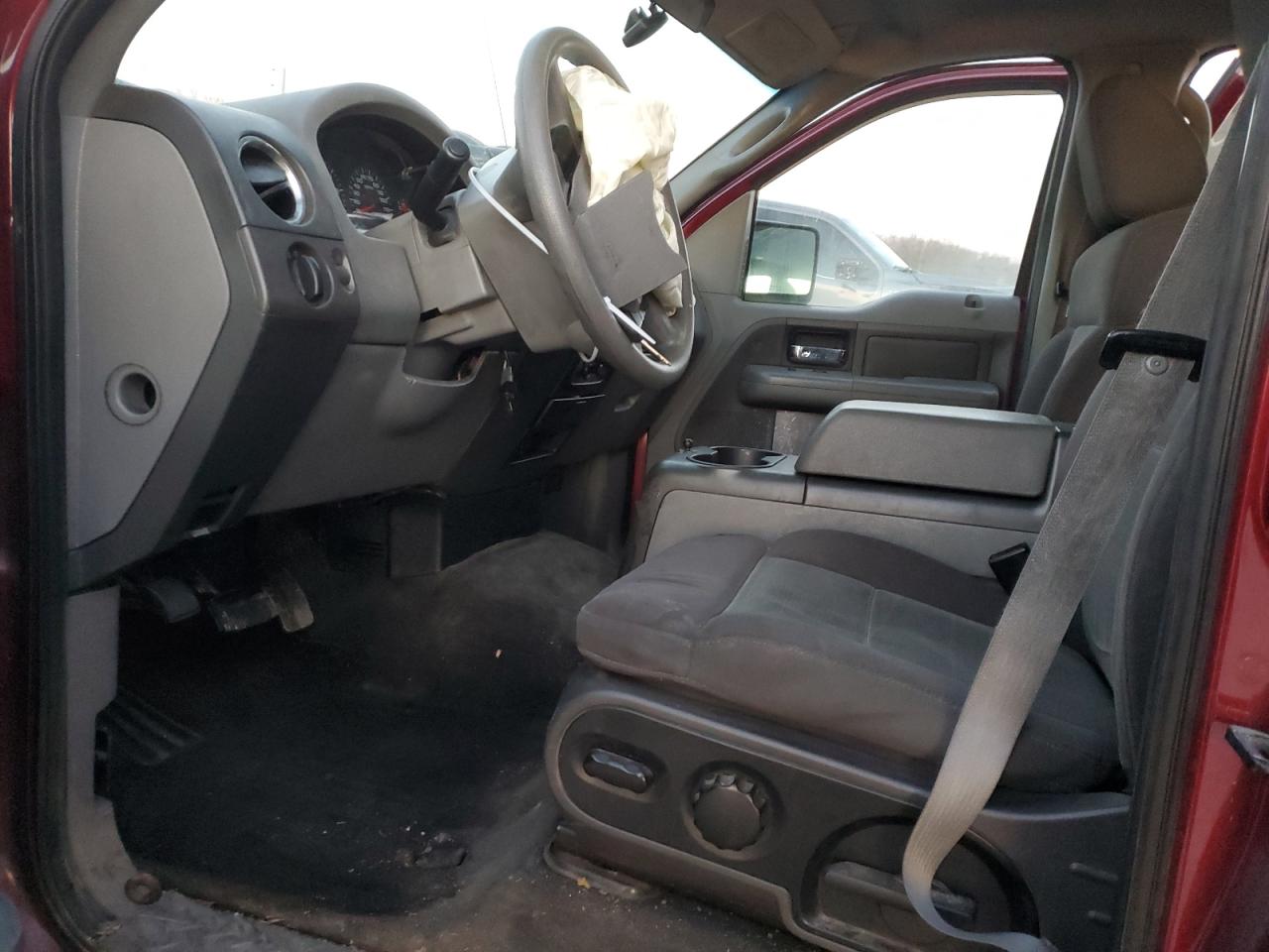 2004 Ford F-150 - Image 7