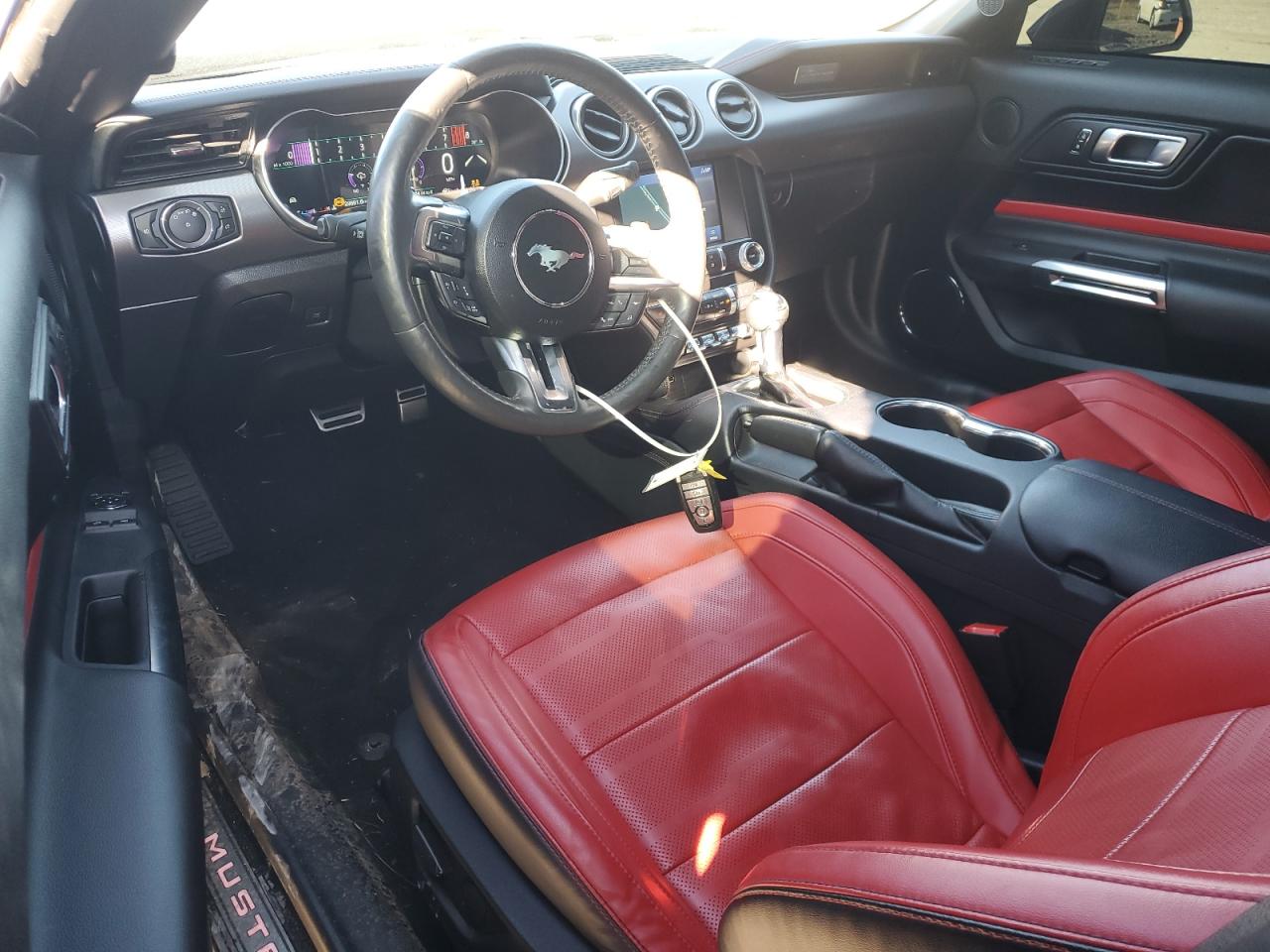 2022 Ford Mustang - Image 8