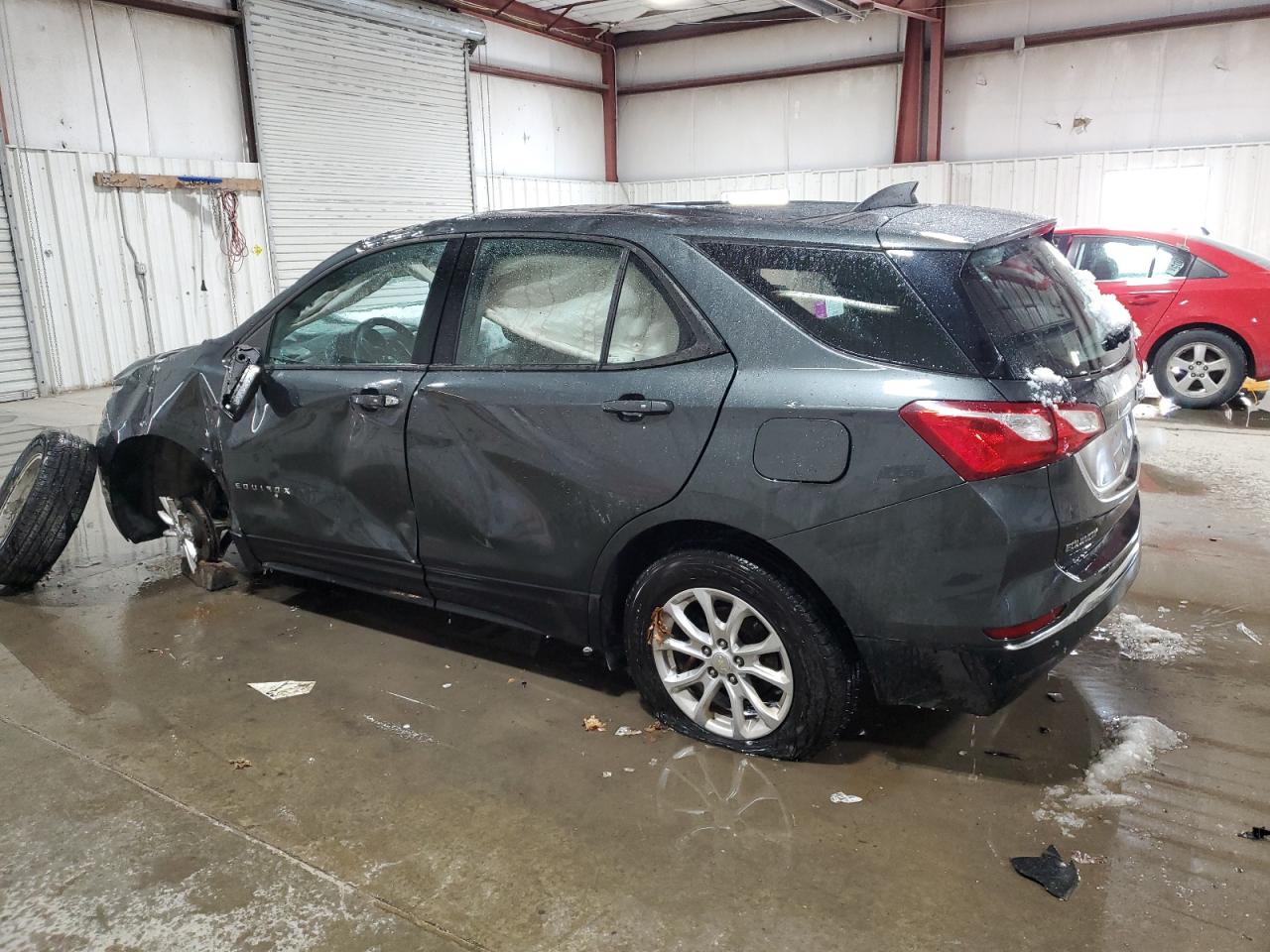 2018 Chevrolet Equinox - Image 2