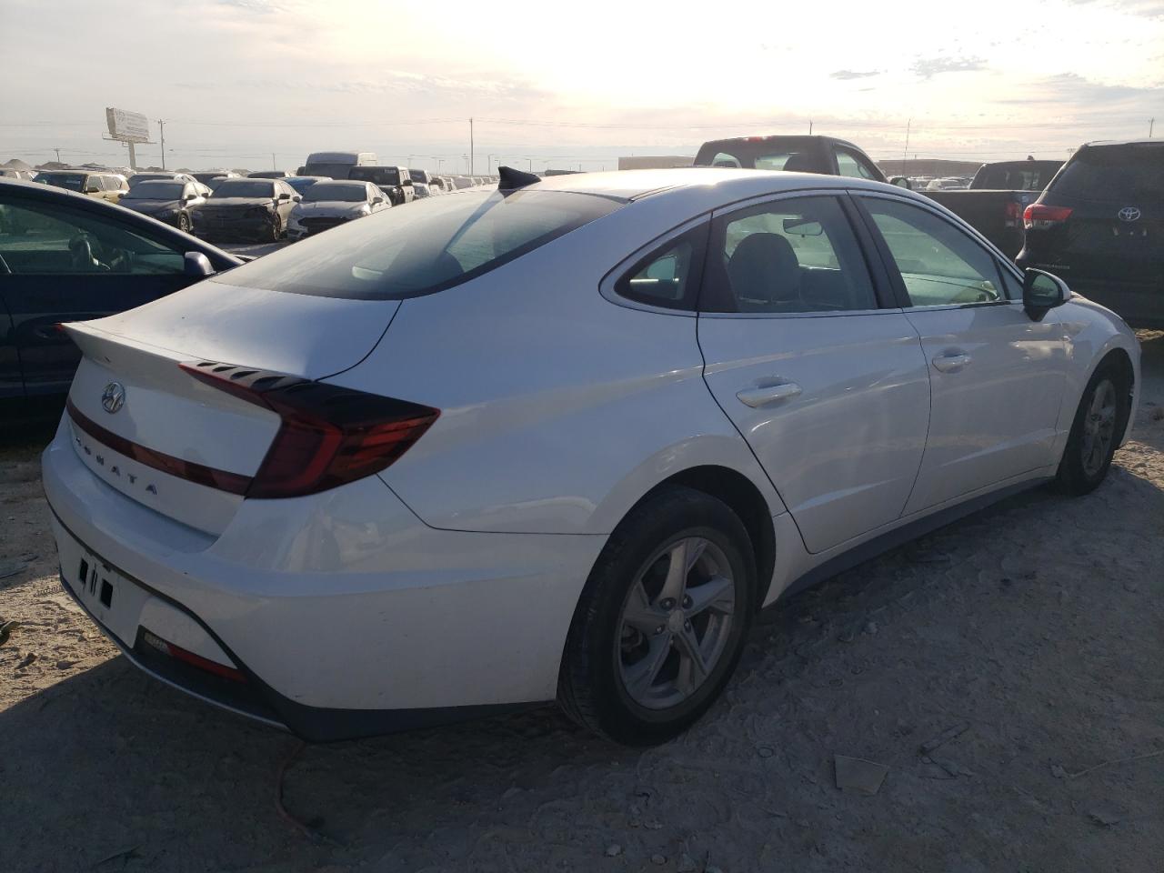 2021 Hyundai Sonata - Image 3