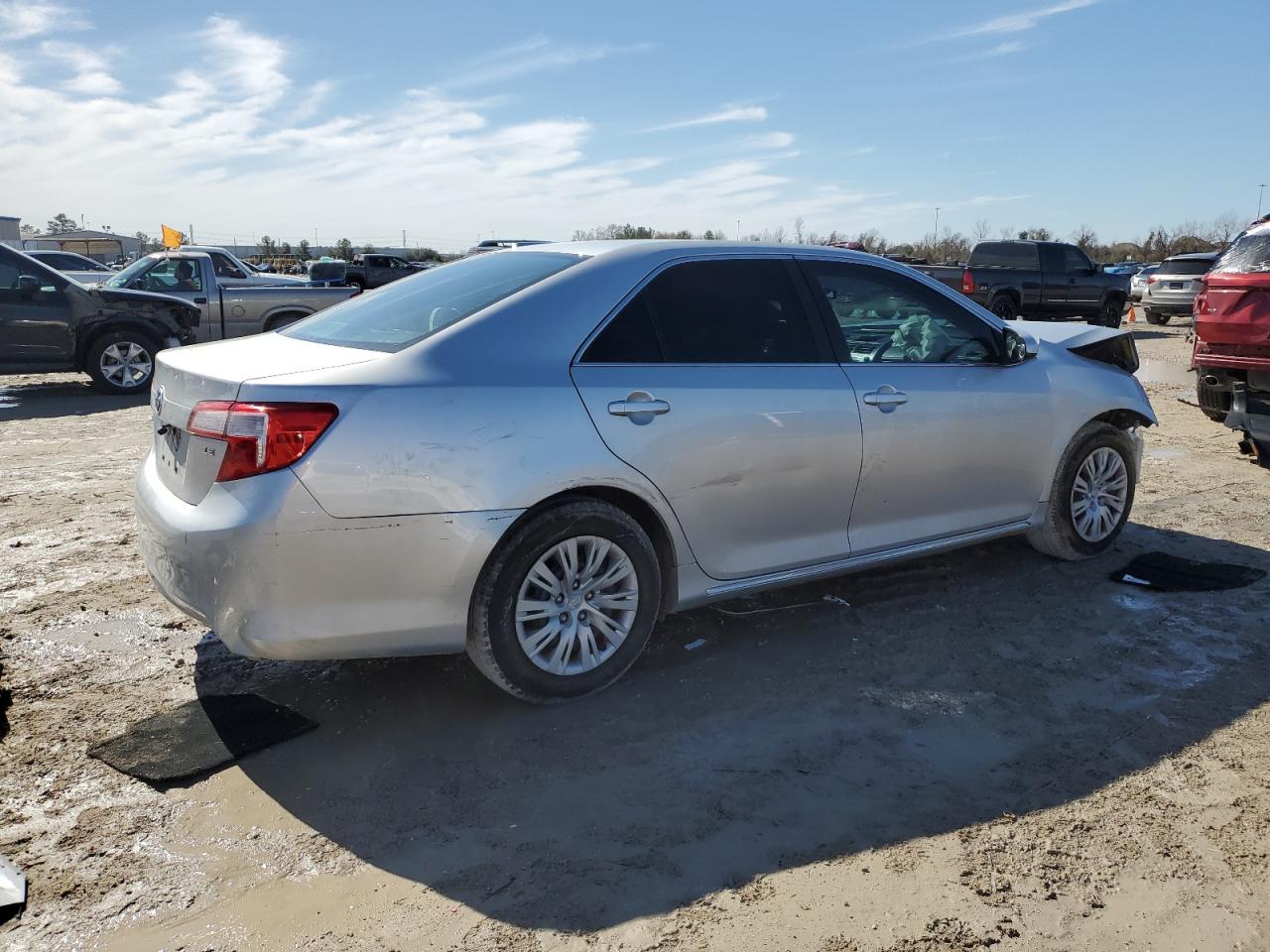 2014 Toyota Camry - Image 3